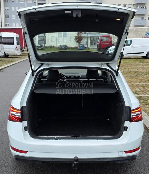 Škoda Superb 2.0 TDI/4X4/N.A.V.I