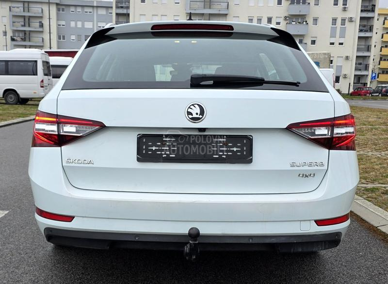 Škoda Superb 2.0 TDI/4X4/N.A.V.I
