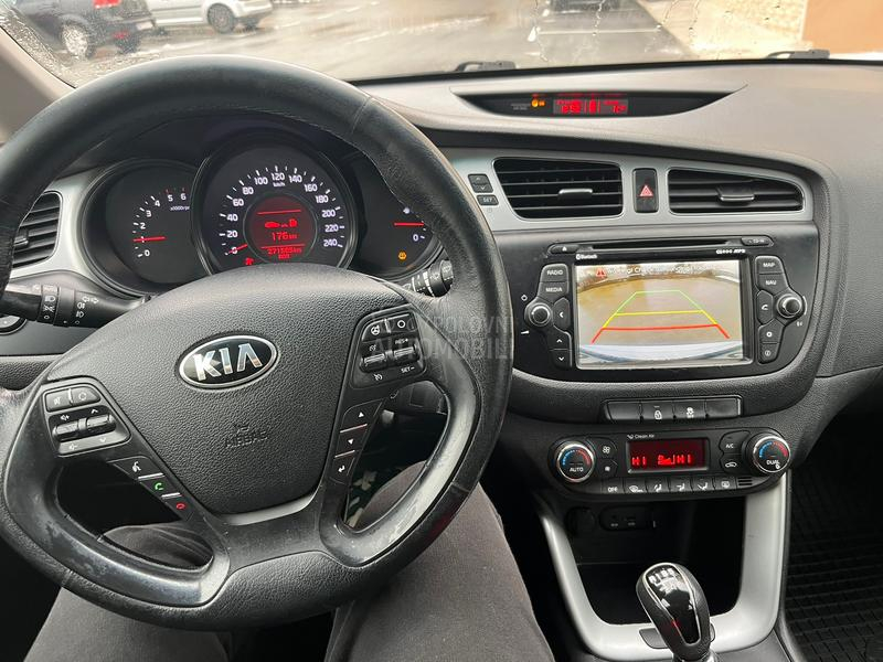 Kia cee`d sw 