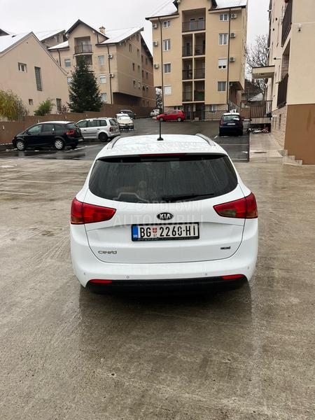 Kia cee`d sw 