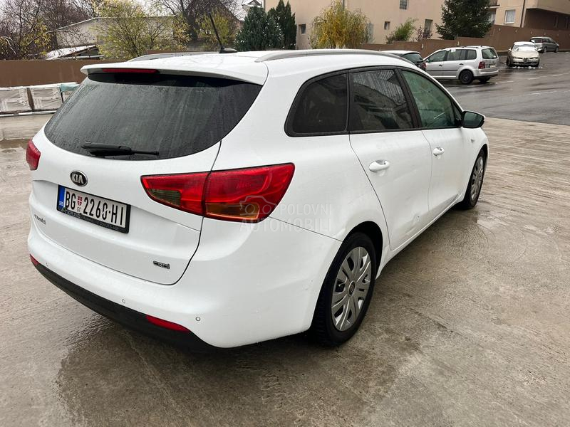Kia cee`d sw 