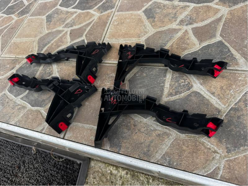 Nosac prednjeg branika