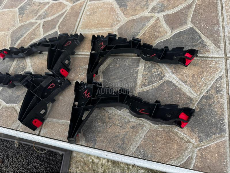 Nosac prednjeg branika