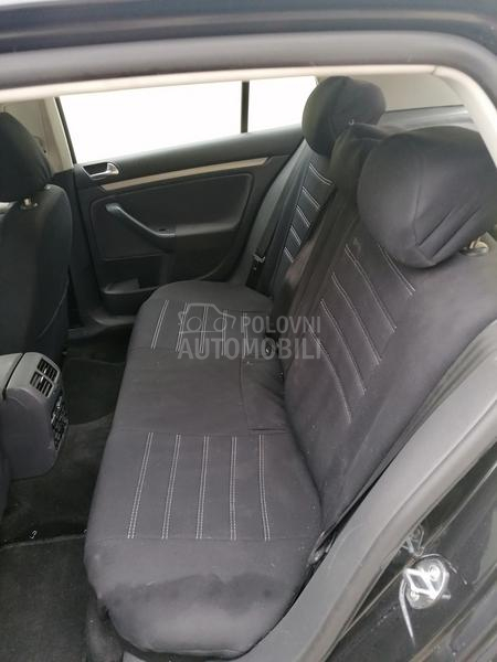 Volkswagen Golf 5 1.6 TNG