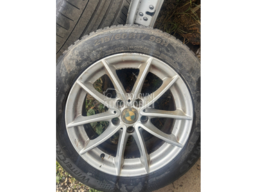 Kumho 215/60 R17 Zimska