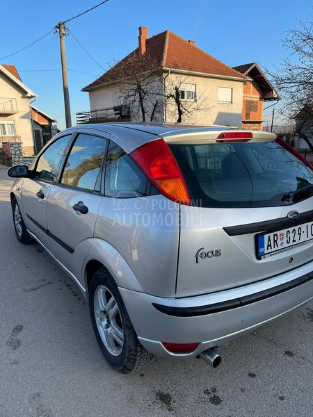 Ford Focus XENON