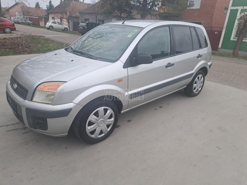 Ford Fusion 1.6