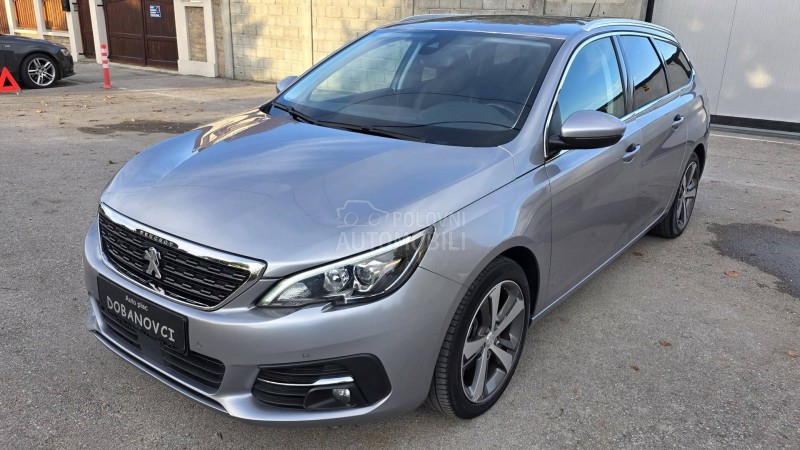 Peugeot 308 1.2  Allur/Nav/99000