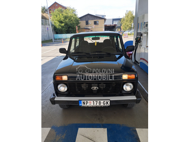 Lada Niva 1.7i