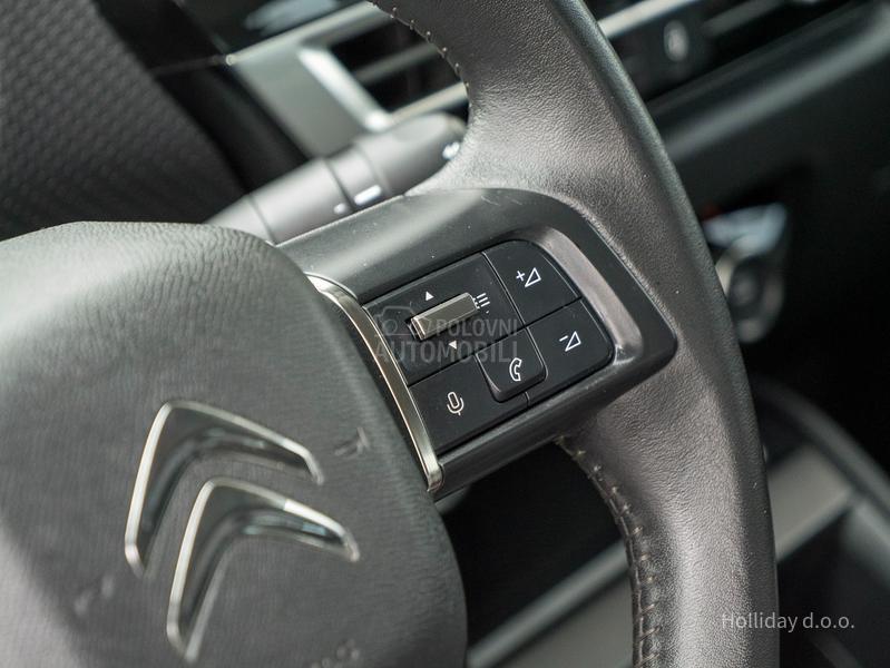 Citroen C4 1.2PureTech Head up