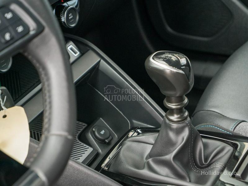 Citroen C4 1.2PureTech Head up