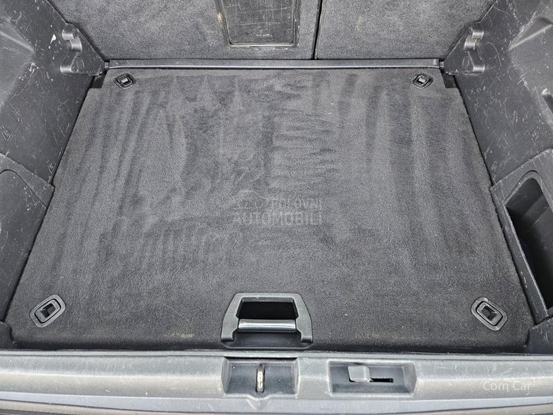 Peugeot 3008 1.6 eHDI/N A V I