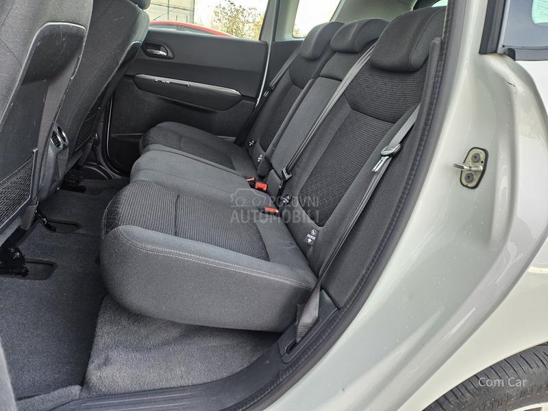 Peugeot 3008 1.6 eHDI/N A V I