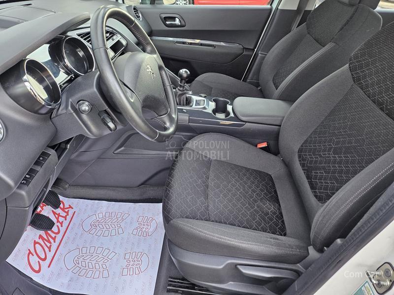 Peugeot 3008 1.6 eHDI/N A V I