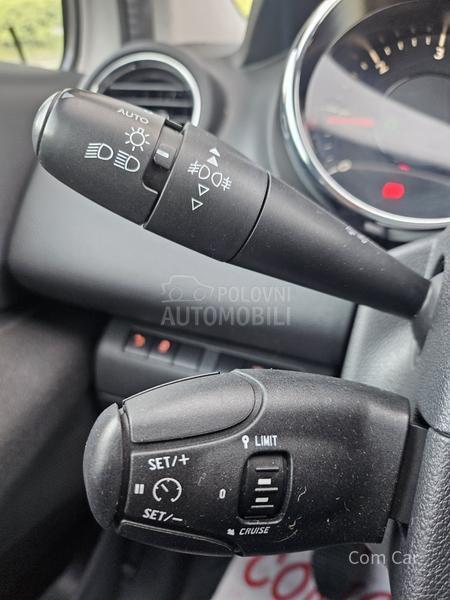 Peugeot 3008 1.6 eHDI/N A V I