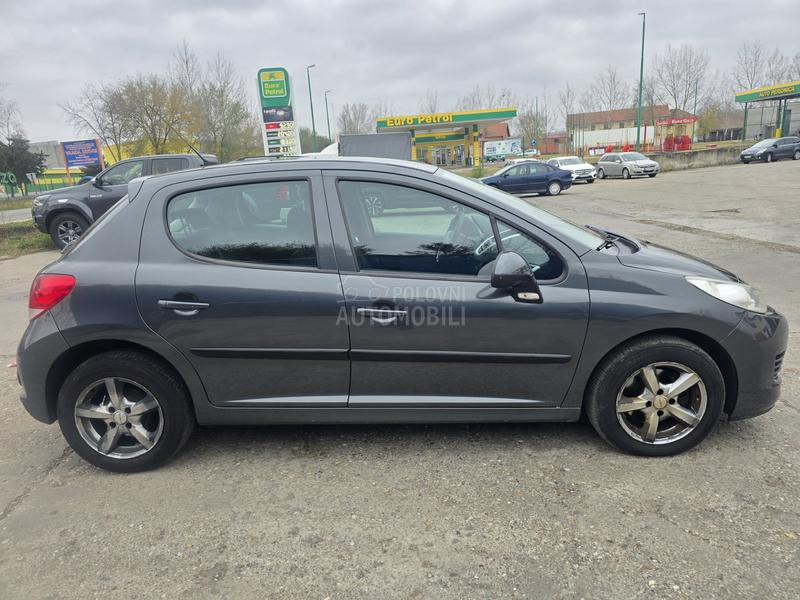 Peugeot 207 1,4i 16v