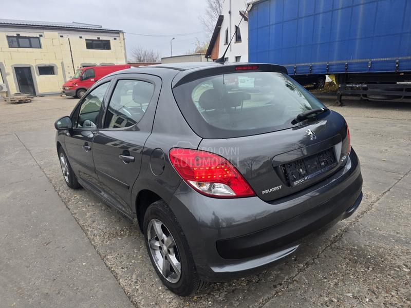 Peugeot 207 1,4i 16v