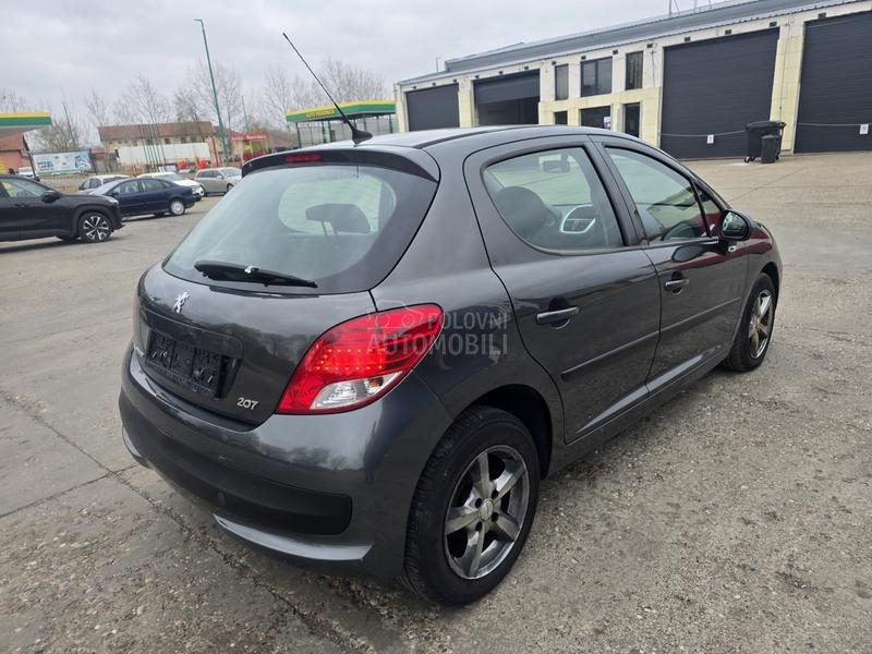 Peugeot 207 1,4i 16v