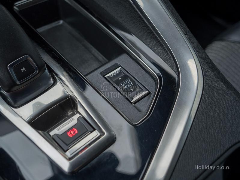 Peugeot 3008 1.5BlueHDI Allure