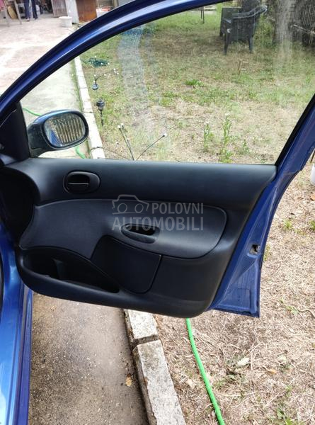 Peugeot 206 plus 