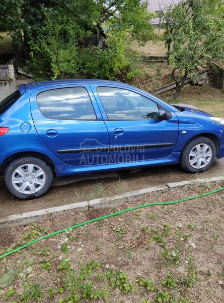 Peugeot 206 plus 