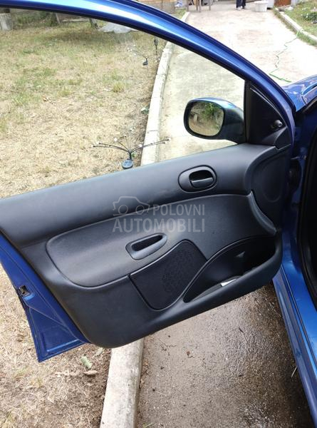 Peugeot 206 plus 