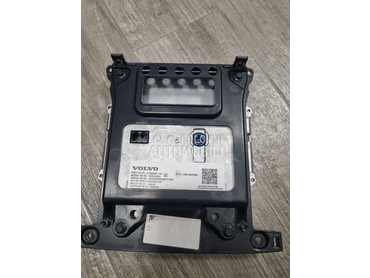 displej za Volvo XC90 od 2015. do 2020. god.