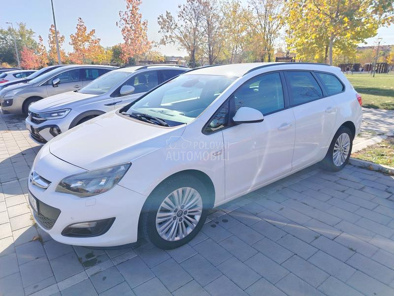 Opel Astra J 1.6 CDTi