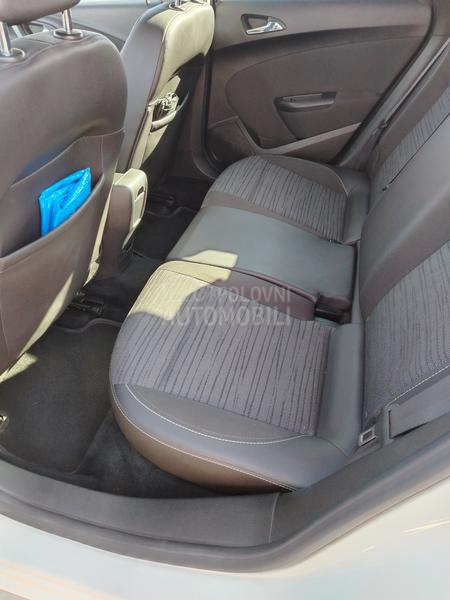 Opel Astra J 1.6 CDTi