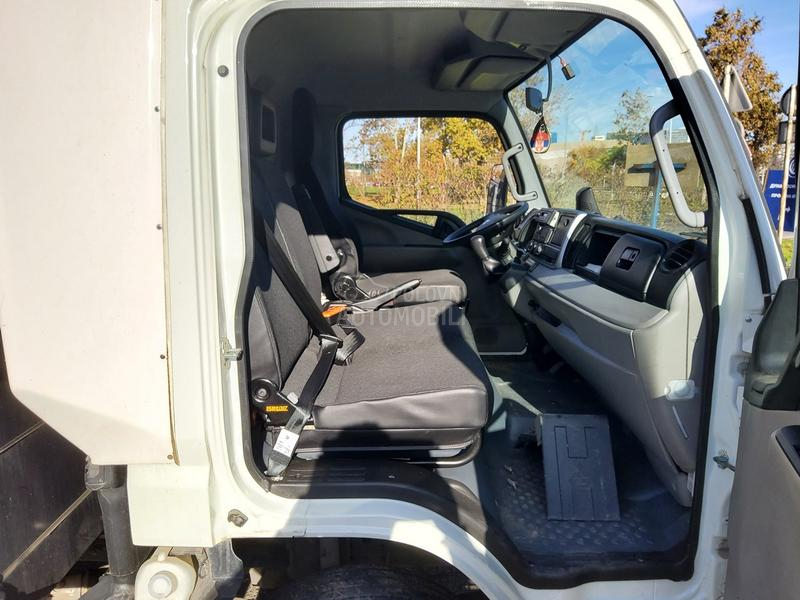 FUSO Canter 7C15