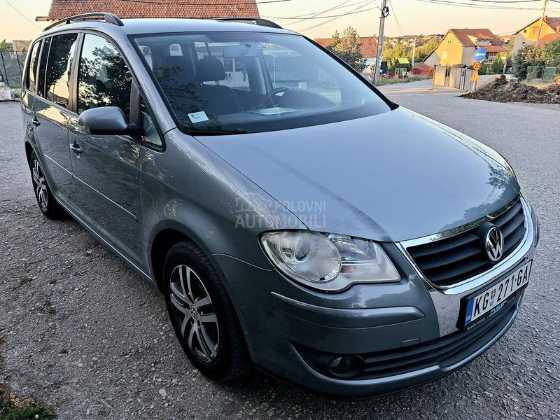 Volkswagen Touran 2.0 8v cng