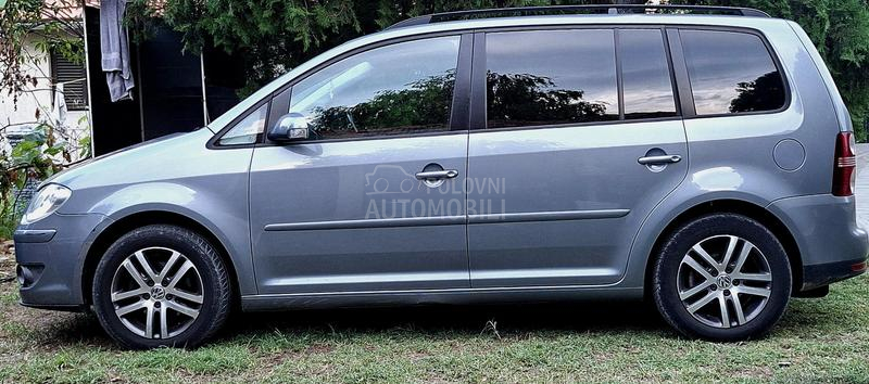 Volkswagen Touran 2.0 8v cng