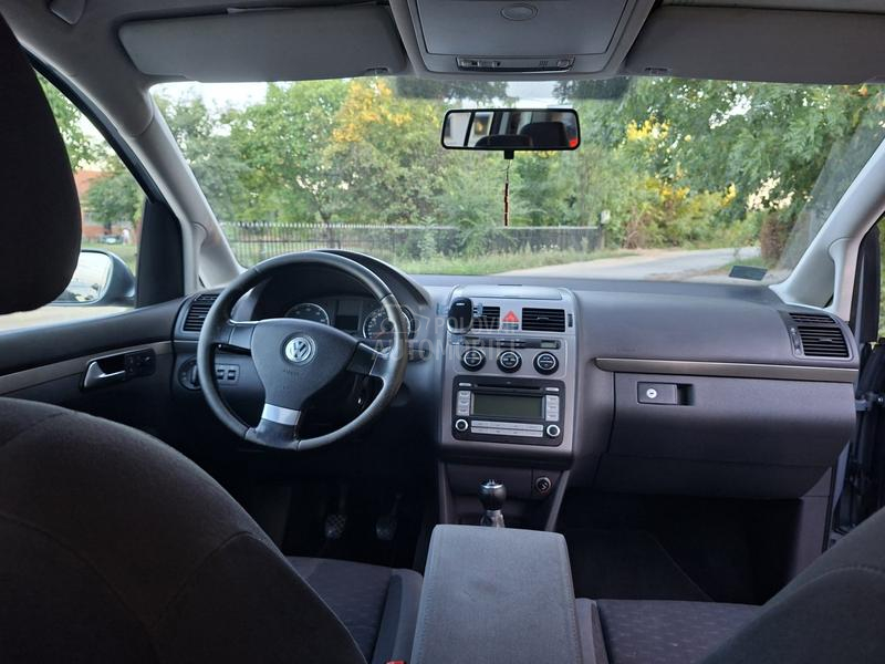 Volkswagen Touran 2.0 8v cng