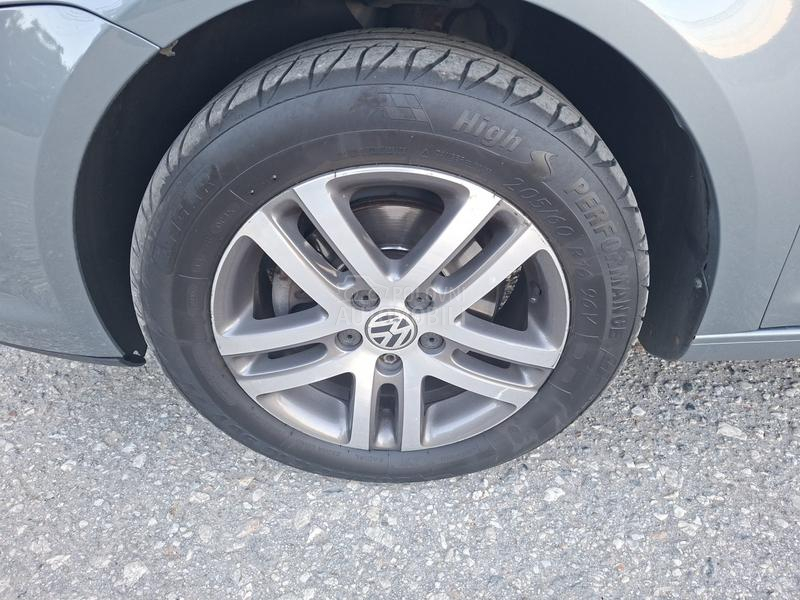 Volkswagen Touran 2.0 8v cng