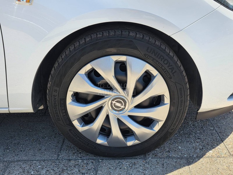 Opel Corsa E 1.3cd SERVI SNA