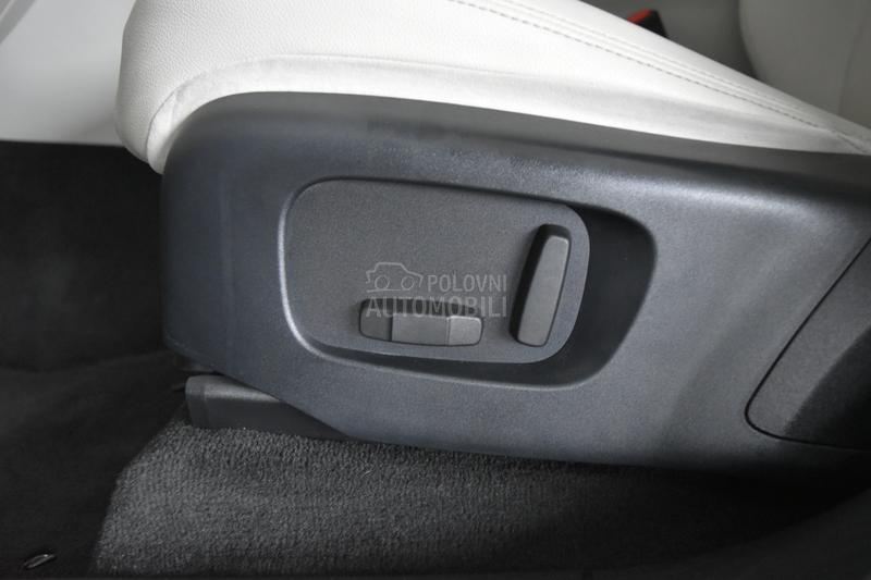 Land Rover Range Rover Velar D 180