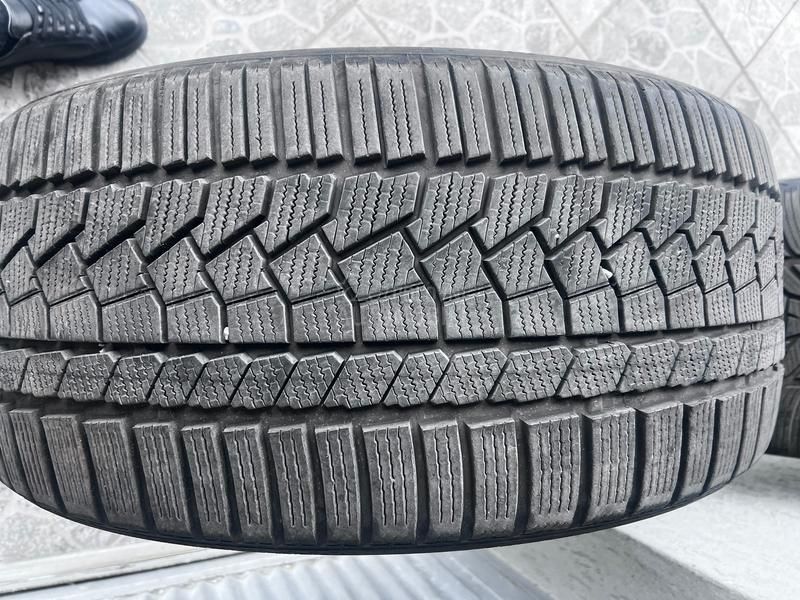 Continental 275/35 R22 Zimska