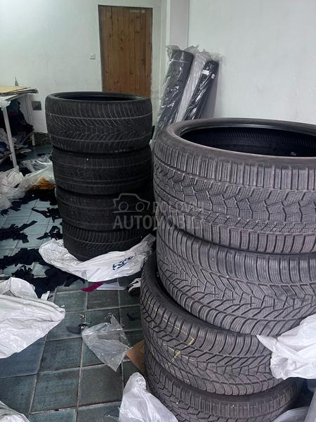 Continental 275/35 R22 Zimska