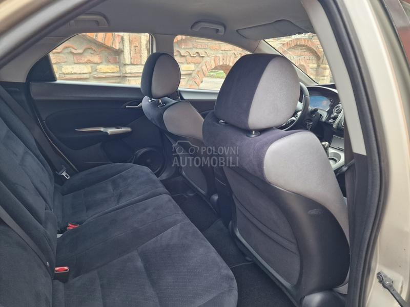 Honda Civic 1.8 B E N Z I N