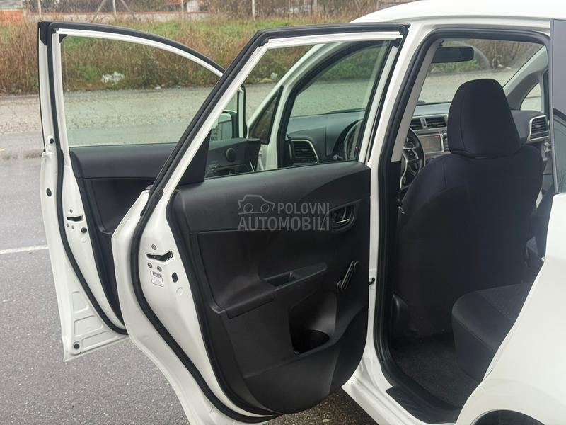 Toyota Verso-S 1.33 vvt-i perla.
