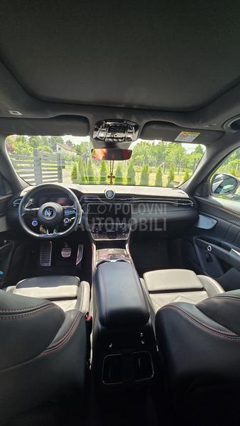 Maserati Grecale modena