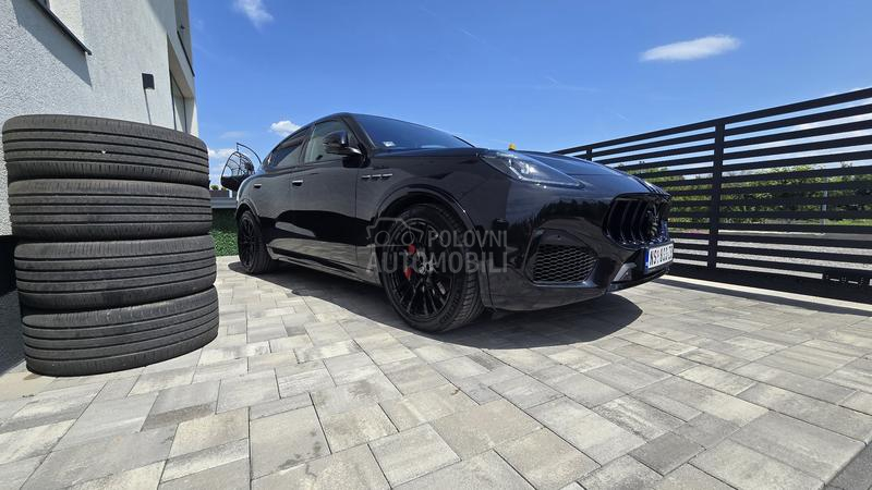 Maserati Grecale modena