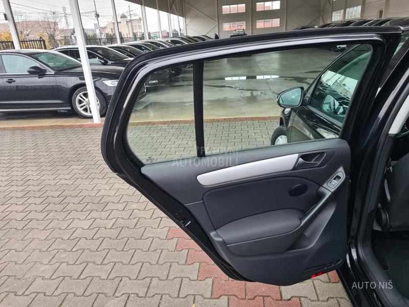 Volkswagen Golf 6 1.6 TDI HIGHLINE