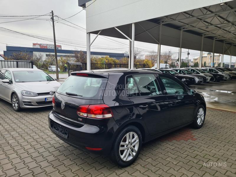 Volkswagen Golf 6 1.6 TDI HIGHLINE