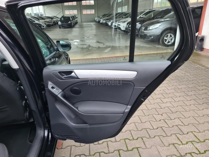 Volkswagen Golf 6 1.6 TDI HIGHLINE