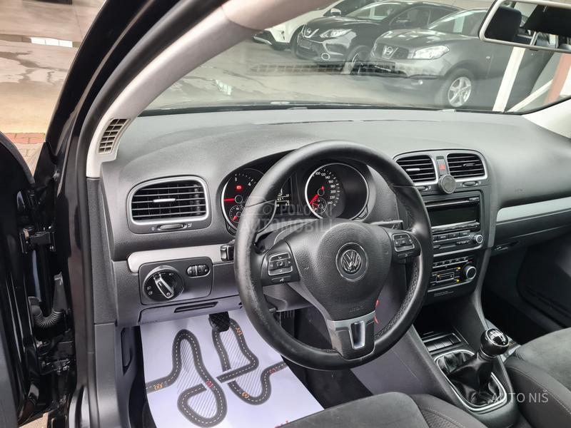Volkswagen Golf 6 1.6 TDI HIGHLINE