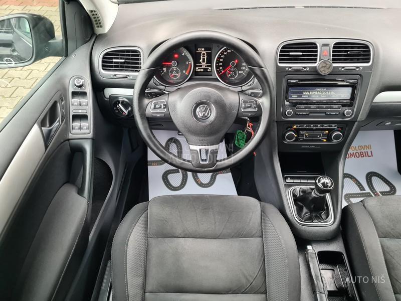 Volkswagen Golf 6 1.6 TDI HIGHLINE