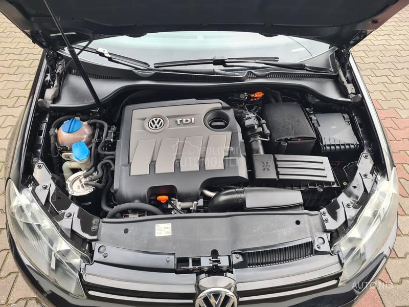 Volkswagen Golf 6 1.6 TDI HIGHLINE