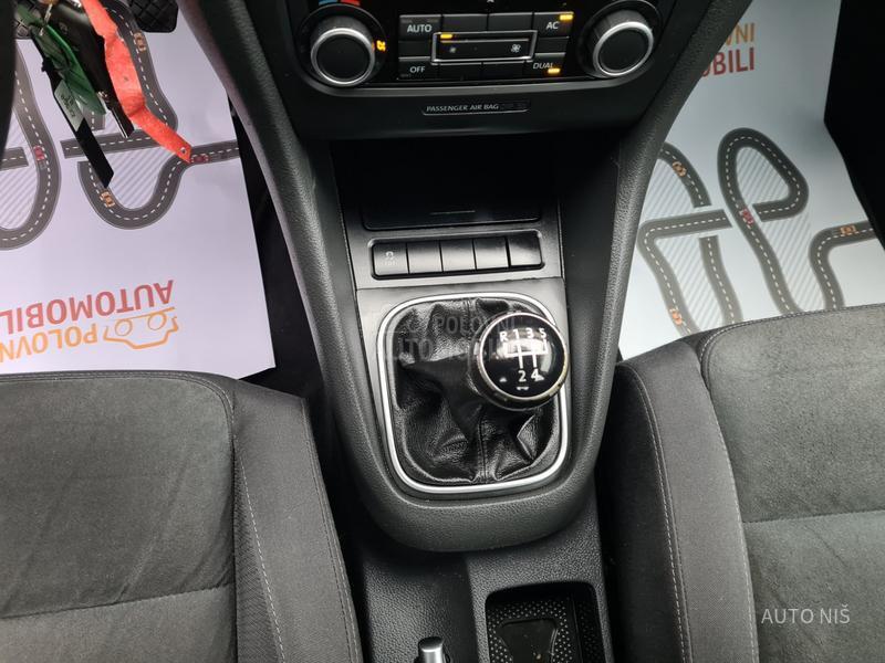 Volkswagen Golf 6 1.6 TDI HIGHLINE