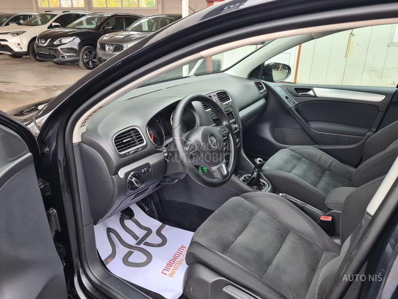 Volkswagen Golf 6 1.6 TDI HIGHLINE